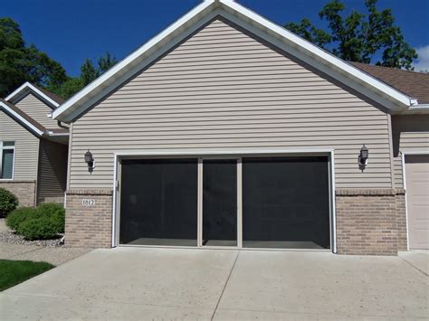 Turning your garage into a family room can average anywhere between $5,000 and $10,000, depending on whether you need to add a window or door. American Door Works :: TURN YOUR GARAGE INTO A SCREEN ROOM ...