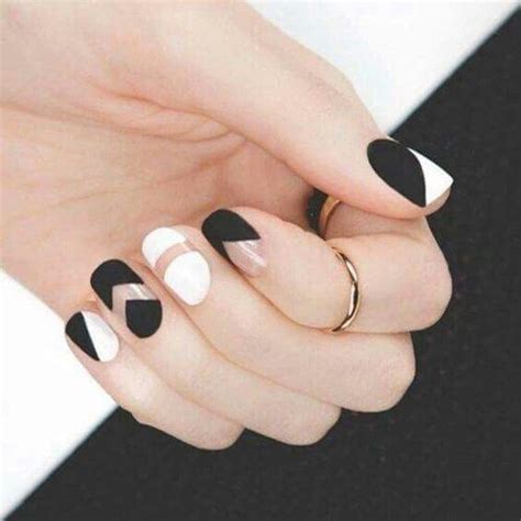 Diseños de uñas faciles es la app que estabas buscando. Pin de mirella en uñas-nails | Uñas negras con blanco, Manicura de uñas, Disenos de unas