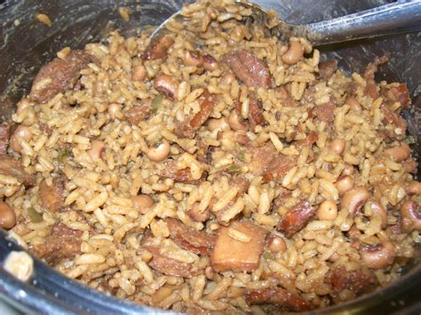 How do you cut red cabbage? Cajun Delights: Giveaway Winner + Creole Smothered Cabbage