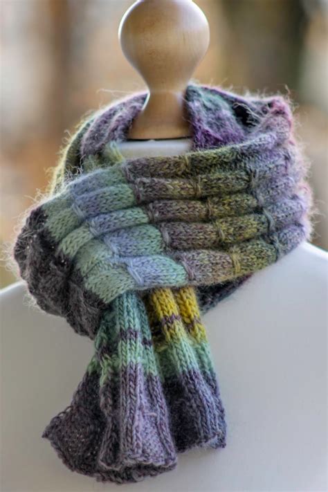 Alibaba.com offers 2,369 rib knit scarf products. Balls to the Walls Knits: Gathered Rib Scarf