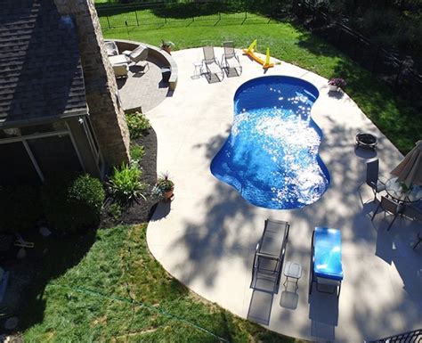 In fact, imagine pools™ swimming pools are so well made, we stand behind them with a lifetime structural warranty and a lifetime structural osmosis warranty. Fantasy | Imagine Pools