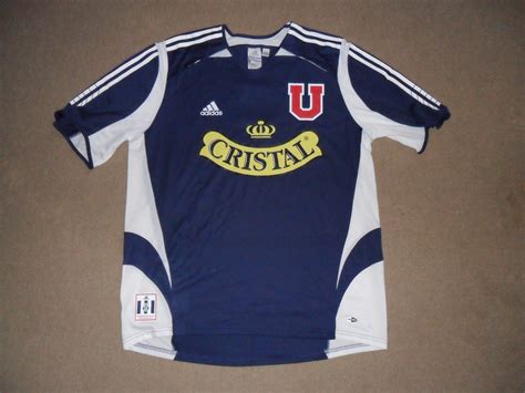 Jul 02, 2015 · enjoy highlights, exclusive content with the players, training sessions, games, historic big matches, and weekly news from the bianconeri world. Universidad de Chile Home Camiseta de Fútbol 2005 - 2006 ...