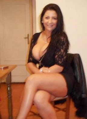 Hot mature woman still loves dicks. Date a Cougar Virginia Midlothian 23112