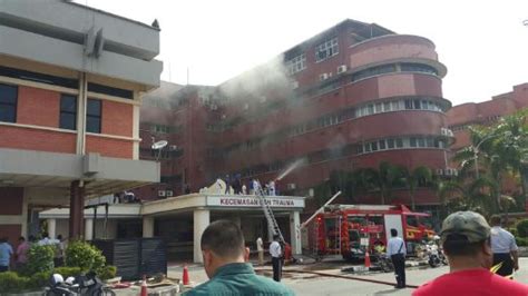 Kebakaran meragut enam nyawa di hospital sultanah aminah johor bahru. Fire Flares Up at Sultanah Aminah Hospital Johor Bahru, 5 ...