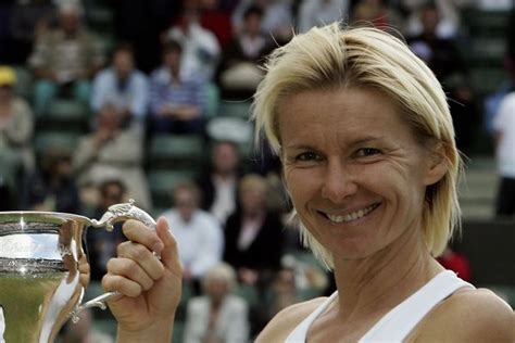 Former wimbledon champion jana novotna dies aged 49. Jana Novotna dead: Wimbledon champion dies aged 49 | OK ...