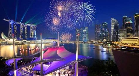 Singapore marked 56 years of independence on monday (aug 9) with a ceremonial parade at the float @ marina bay. Indonesia-Singapore Independence Day Celebration - August ...