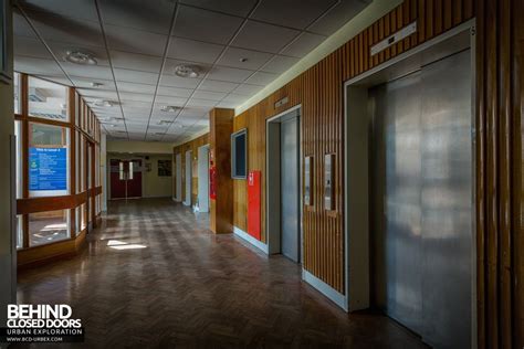 Latest information and images from the project. Queen Elizabeth II Hospital, Welwyn Garden City, UK ...