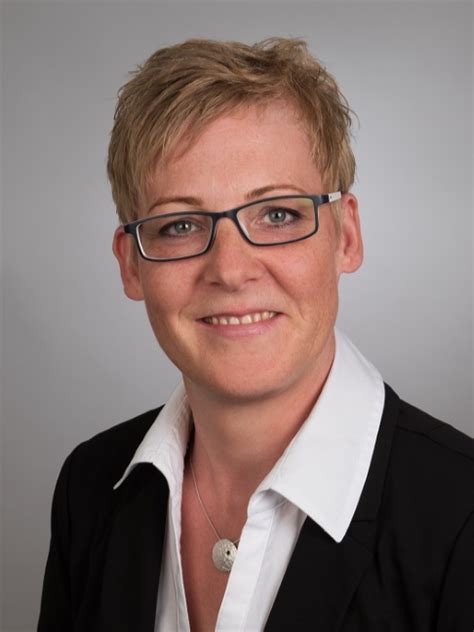 Um die betroffenen fachgerecht zu versorgen, ist modernes wissen und die fähigkeit zur interdisziplinären zusammenarbeit mit. Unser Team - Sanitätshaus Martina Ansey