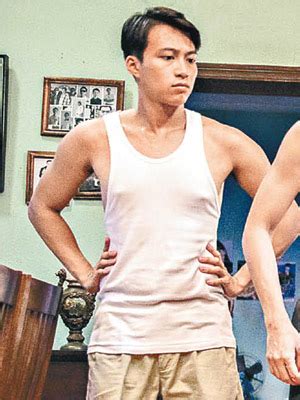 吳業坤（英語：james ng yip kwan，1990年4月18日－），香港歌手、演員，現為tvb（無綫電視）經理人合約藝員。 在2010年參加歌唱比賽節目《超級巨聲2》獲得第五名，並踏上星途。 被認錯鹹濕曹查理？吳業坤演戲一舊雲實戰摸索 - 東方日報