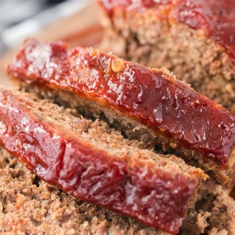 Meatloaf is a classic american dish that's always a family favorite. How Long To Cook A 2 Pound Meatloaf At 325 Degrees / 2 Lb ...