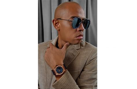 Composed by ps beats produced by joe flizzow and sonaone written by joe flizzow and alif magic potions directed by. Joe Flizzow is Malaysia's first Hublot Friend of The Brand | Options, The Edge