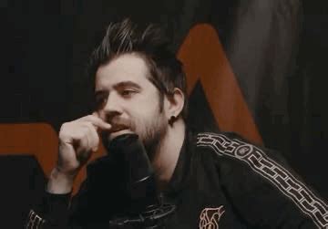 Auronplay facepalm gif auronplay auron facepalm to download auronplay facepalm gif auronplay auron facepalm just right click and save image as. Pin de 𝑭𝒂́𝒕𝒊𝒎𝒂 🦂 en AuronPlay | Amor