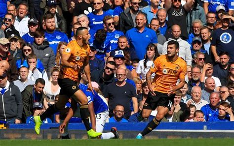 Everton vs wolves team news. Everton 3-2 Wolves AS IT HAPPENED: Richarlison double ...