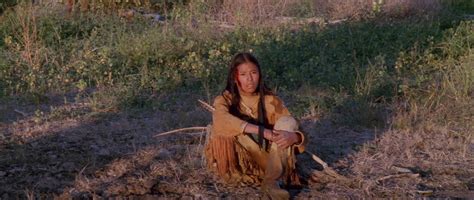 In south dakota, in an indian reservation, an old storyteller indian asks his grandson shane, who is in trouble owing money to some bad guys, to take his old pony and him to. 1001 filmů, které musíte vidět, než zemřete