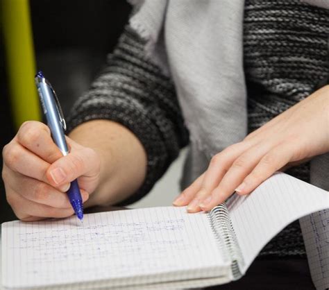 Mis à jour le 5 mars nous expliquons ici en quoi consiste l'écriture inclusive et quels sont son intérêt, les raisons de sa. Égalité femmes - hommes : les collectivités se mettent à l ...