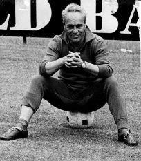 Aceasta este lista fotbaliștilor români ce au evoluat sau evoluează la cluburi din străinătate. Ploeşteanu Silviu | Fotbalisti Romani