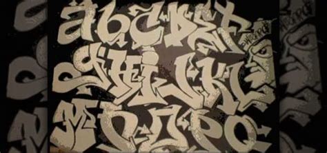 Sebelum anda memulai sebuah karya seni pencetak teks grafiti, anda harus menggambar versi. Huruf Grafiti / Tutorial cara membuat graffiti huruf I ...