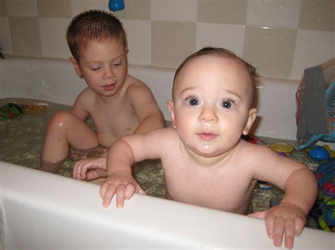 Conner Family Blog: Bath Times Two