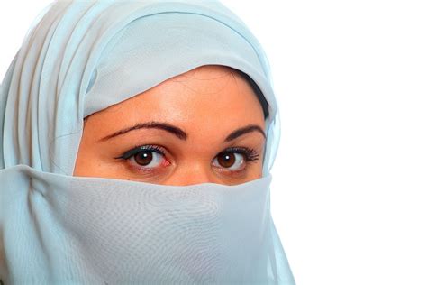 Das reißen des jungfernhäutchens spürst du wenn dann nur ganz leicht als ein leichtes ziehen. Jungfernhäutchen-Operationen in islamischen Ländern ...