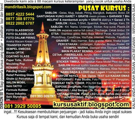 Biasanya bahal luarnya parasut dan diisi oleh bulu angsa. Pelajar, Karyawati, Pegawai, Buruh, Sales, Agen, Pusat ...