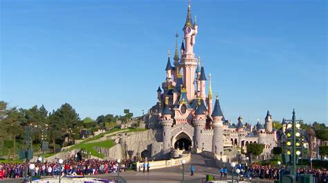 Dual storylines, war, amnesia, loss, love, second chances, romance and paris. ImNotBad.com - A Jessica Rabbit Site: Disneyland Paris ...