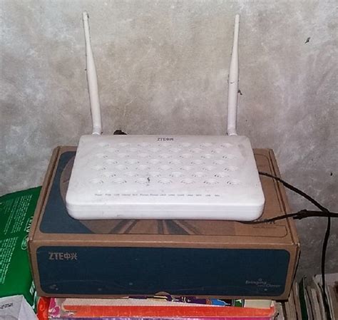 Tak perlu khawatir, ada alternatif cara pasang wifi di rumah yang mudah dilakukan, kok. Senjata Ibu Rumah Tangga dari Tembaga sampai Fiber Optik