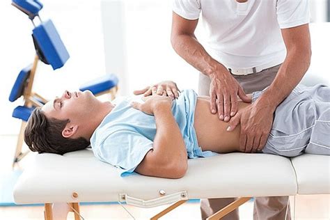 Abdominal pain is the most common symptom of acute appendicitis. What is Rebound tenderness - Symptoms | Treatment | Explained