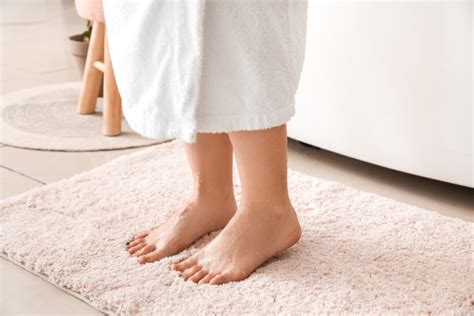Dies ist allerdings nur im zusammenhang mit teppich meterware korrekt. Badteppiche: Größen, Formen und Materialien im Überblick ...