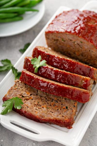 Combine tomato sauce, barbecue sauce and sugar in a small saucepan over medium heat. How Long To Cook A Meatloaf At 400 : Michelina S Grande Classics Michelina S Grande Meatloaf ...