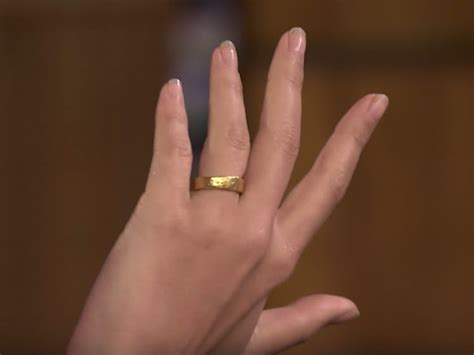 Wait a minute, emily ratajkowski pounded gold to make her own engagement ring? Jimmy Fallon Wedding Ring Youtube