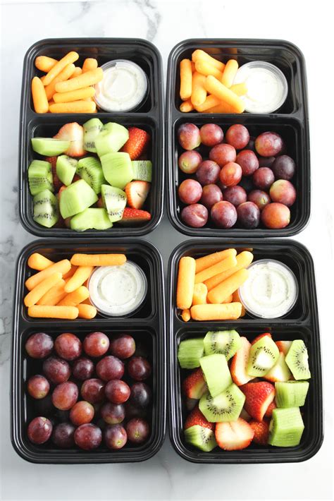 Find healthy and delicious meal prep recipes that include calories and weight watcher points. Healthy On-the-Go Meal Prep Snack Ideas | Baking You Happier