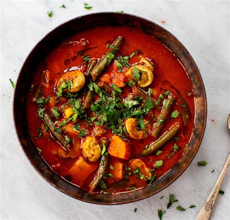 Bring remaining 2 cups of vegetable stock to a. Harissa Spiced Vegetable Soup : recipes