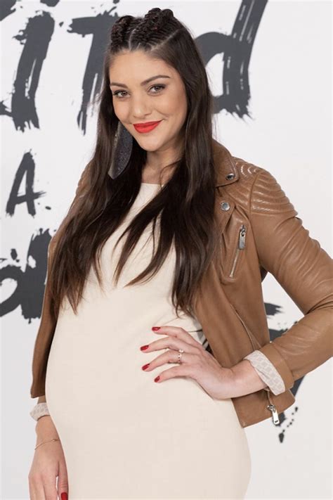 Miss world 2014 kicks off in modellek: Kulcsár Edina büszkén megmutatta a terhescsíkjait a hasán ...
