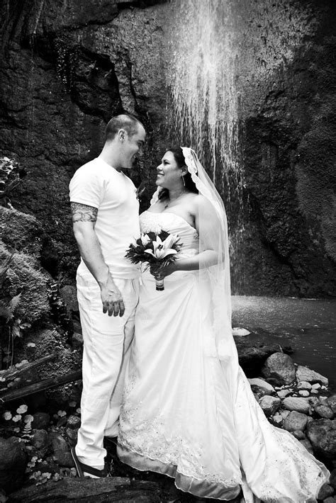 Our team of professionals specialise in candid wedding photography, traditional, engagement, and outdoor shoots, often travelling to your destination to capture the perfect moment, in the perfect place. Austin Americana Wedding Photography: We Tied the Knot in ...