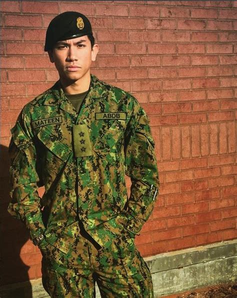Foto tentara keren bambang ardyansah muda energik 3. Foto Putera Mateen Pakai Uniform Tentera Tarik Perhatian Ramai | Artikel | Gempak