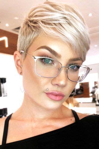 Twa is a short natural hairstyle with hair length of maximum 2 inches. 30 Cool Pixie Cuts For Women Who Want To Look Stylish ...