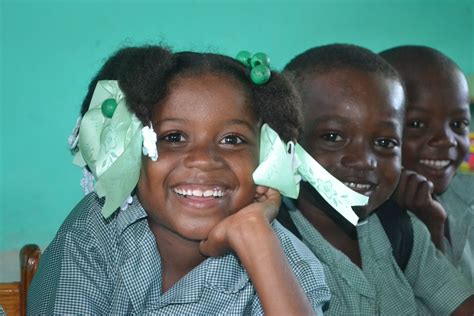 At 08:29:09 am edt on august 14, 2021, an earthquake with magnitude 7.2 struck haiti. Girl in school in Haiti | Training teachers