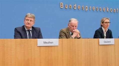 Die fraktionsvorsitzenden der #afd im deutschen #bundestag, @alice_weidel und alexander #gauland, kommentieren das ergebnis des. Jorg meuthen alexander gauland alice weidel - Dago fotogallery