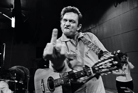 12 039 154 tykkäystä · 53 112 puhuu tästä. Johnny Cash, la Third Man Records pubblica un live inedito ...