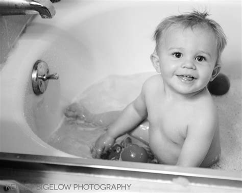 The primo euro bath makes bath time safe and convenient for both mommy and baby. Bathtime for baby www.kelseybigelowphotography.com ...