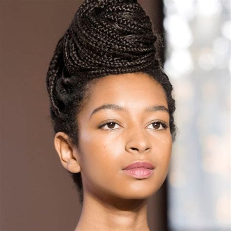 We all know that hair is regarded as a girl's crowning glory. Simple Hairstyle Picture : 16 Tutorials For Easy ...