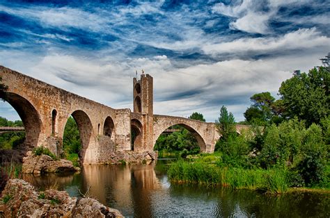 Espagne stock photos and images. Besalù, Espagne photo et image | architecture, sous les ...