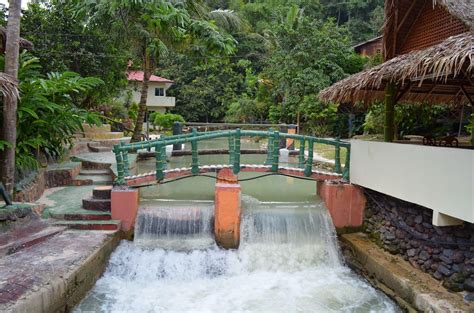 The area within hulu langat district is well known for its hills area within klang valley famous for cycling, trail run, water fall and hot water springs. .: RE-TREAT SKT DI AGROTEK GARDEN RESORT, HULU LANGAT