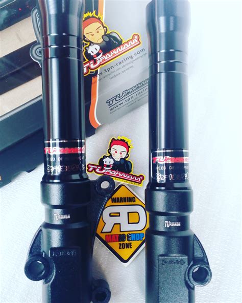 Modifikasi scoopy, modifikasi motor scoopy, scoopy modif, modif scoopy, scoopy modifikasi, modifikasi scopy, modifikasi scoopy velg 17, modifikasi 35 foto gambar modifikasi mio soul gt thailook airbrush drag racing velg 17 jari jari, inilah salah satu produk motor matic besutan. Gambar Harga Shock Depan Variasi Motor Matic | Otosarjana