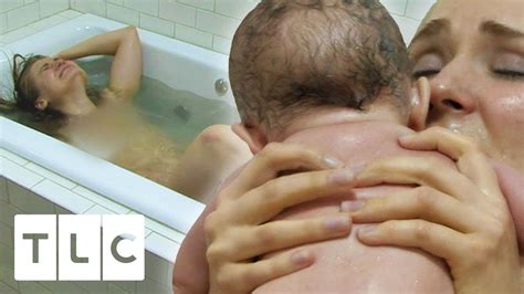 A baby milk bath is just a normal bath with added breast breastmilk. Mum Delivers Baby In The Bathtub Without Any Help | I Didn ...