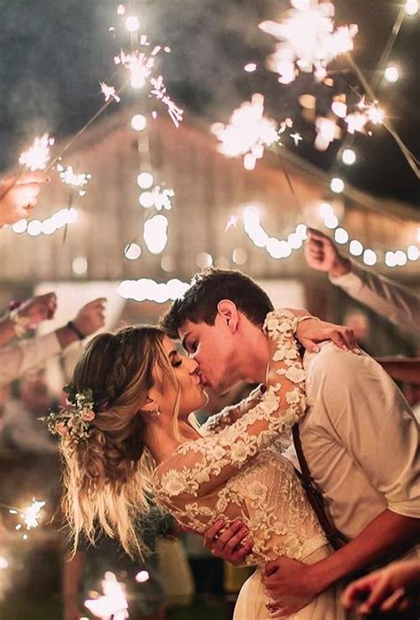 18 sparklers are great and burn for a minute and a half. 5 Sparkler Photo Ideas & Tips For Your Wedding | Wedding ...