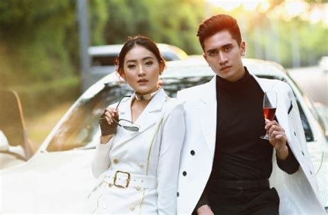 Maybe you would like to learn more about one of these? Foto Verrell Bramasta - Natasha Wilona dalam Balutan Satu ...