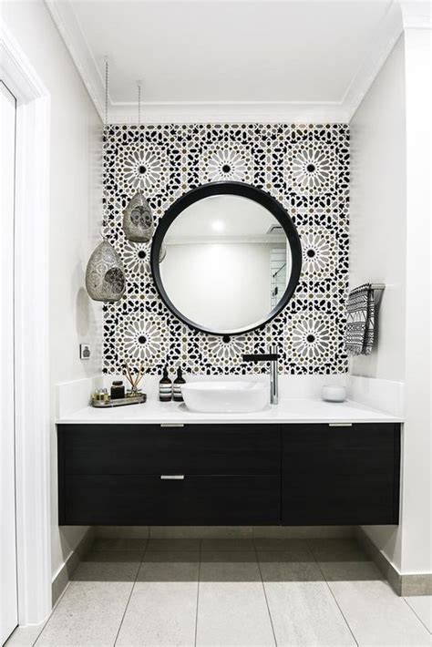 Nov 17, 2020 · the checkered look has always been a classic design in kitchens and bathrooms, and now this vintage pattern is coming in full force. Why a Classic Black and White Bathroom is Always a Winner ...