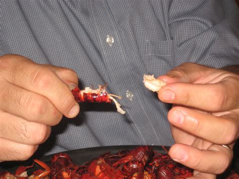 What is the best way to purge crawfish? how to peel and devein crawfish like a New Orleans native