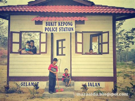 Balai polis bukit pasir polis diraja malaysia, km 7, jalan panchor / pagoh, muar, johor, malaysia. Gubuk Kecil Kembara Jalanan: Bukit Kepong, Hari Malaysia 2014